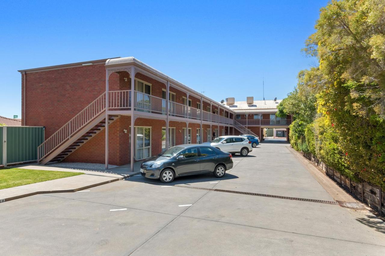 Burke And Wills Motor Inn Swan Hill Ngoại thất bức ảnh
