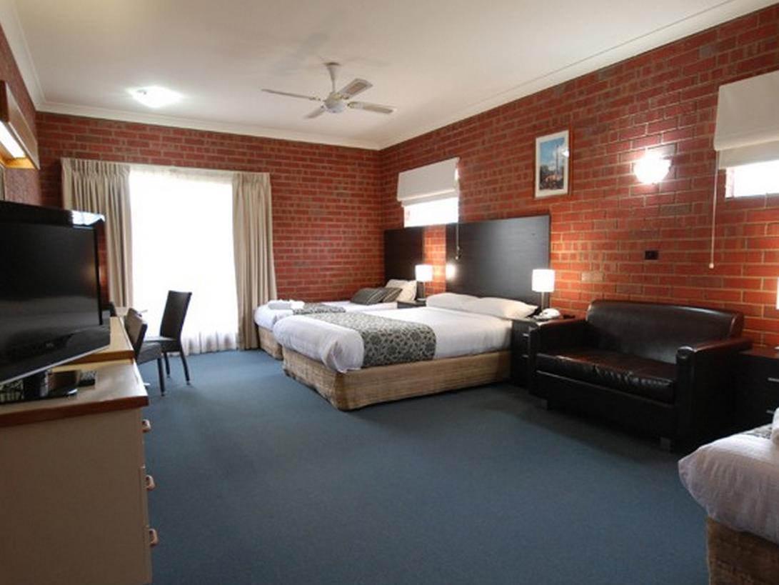 Burke And Wills Motor Inn Swan Hill Ngoại thất bức ảnh